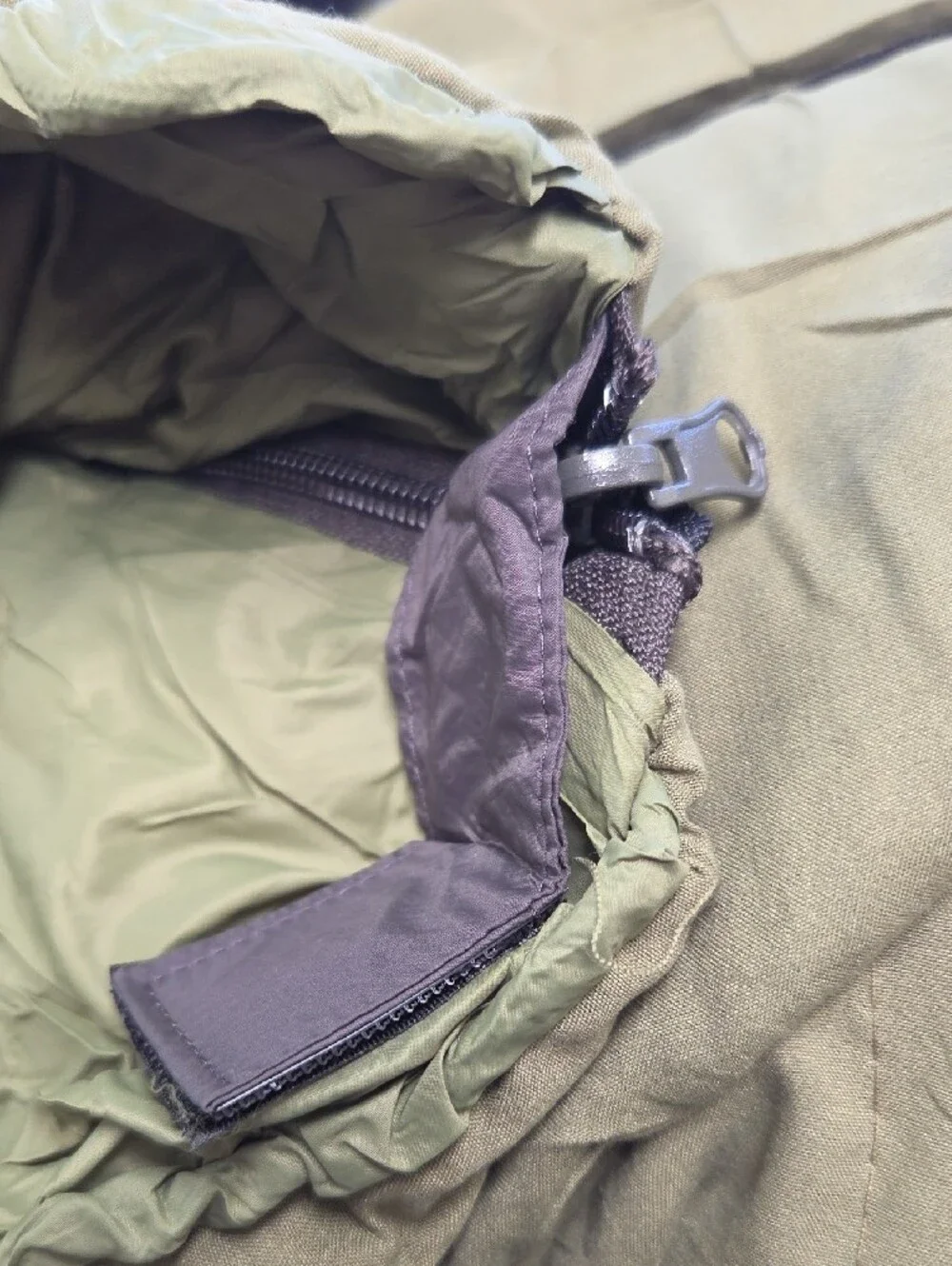 Olive Green Sleeping Bag - Comfort 64.4°F.         70